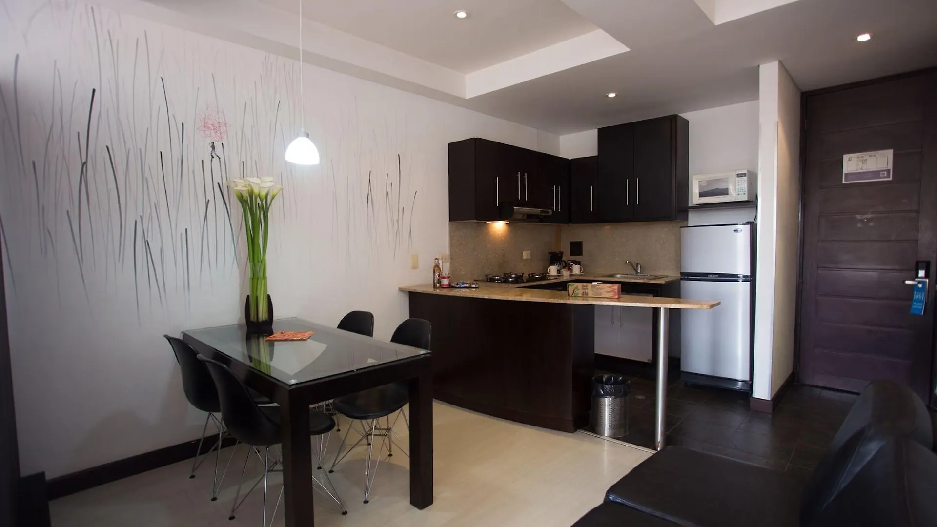 בוגוטה Hotel 104 Art Suites