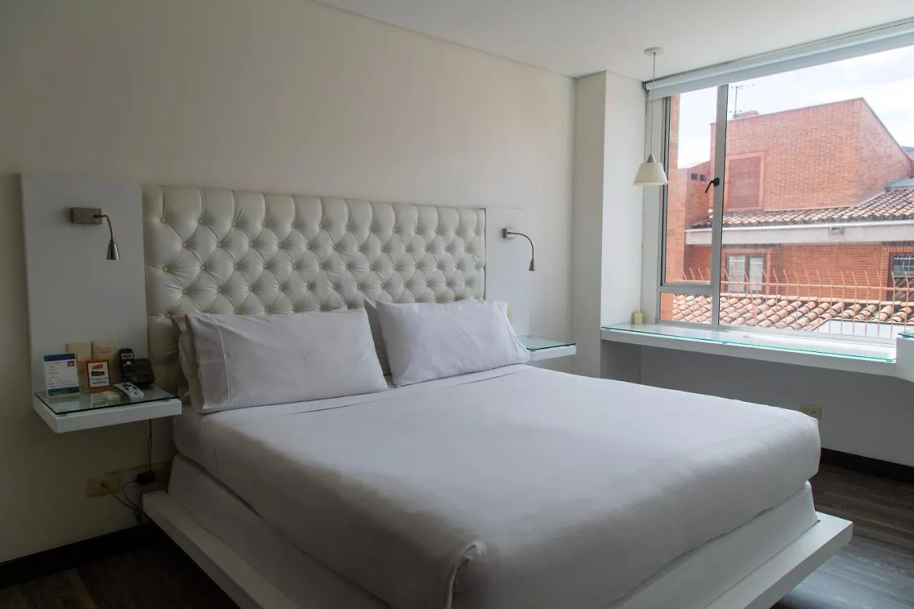בוגוטה Hotel 104 Art Suites 4*,