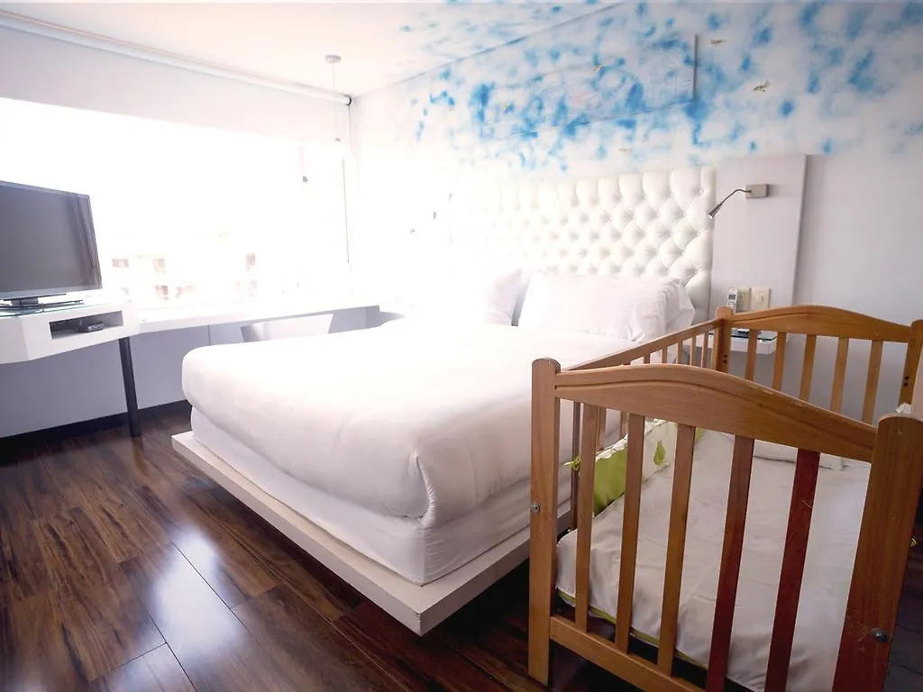 בוגוטה Hotel 104 Art Suites 4*,  קולומביה